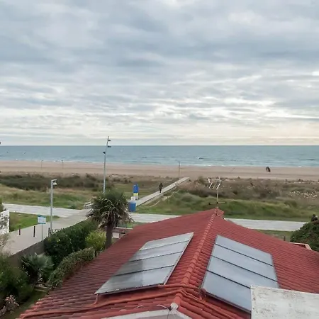 Moderno Apartamento En La Playa Castelldefels