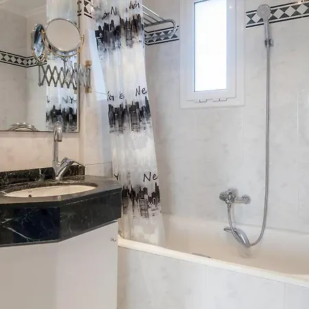 Moderno Apartamento En La Playa Castelldefels